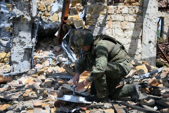 Russia Ukraine Military Operation Signal Unit