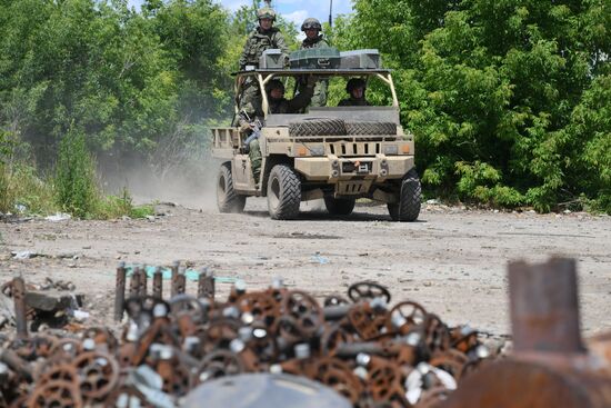 Russia Ukraine Military Operation Signal Unit