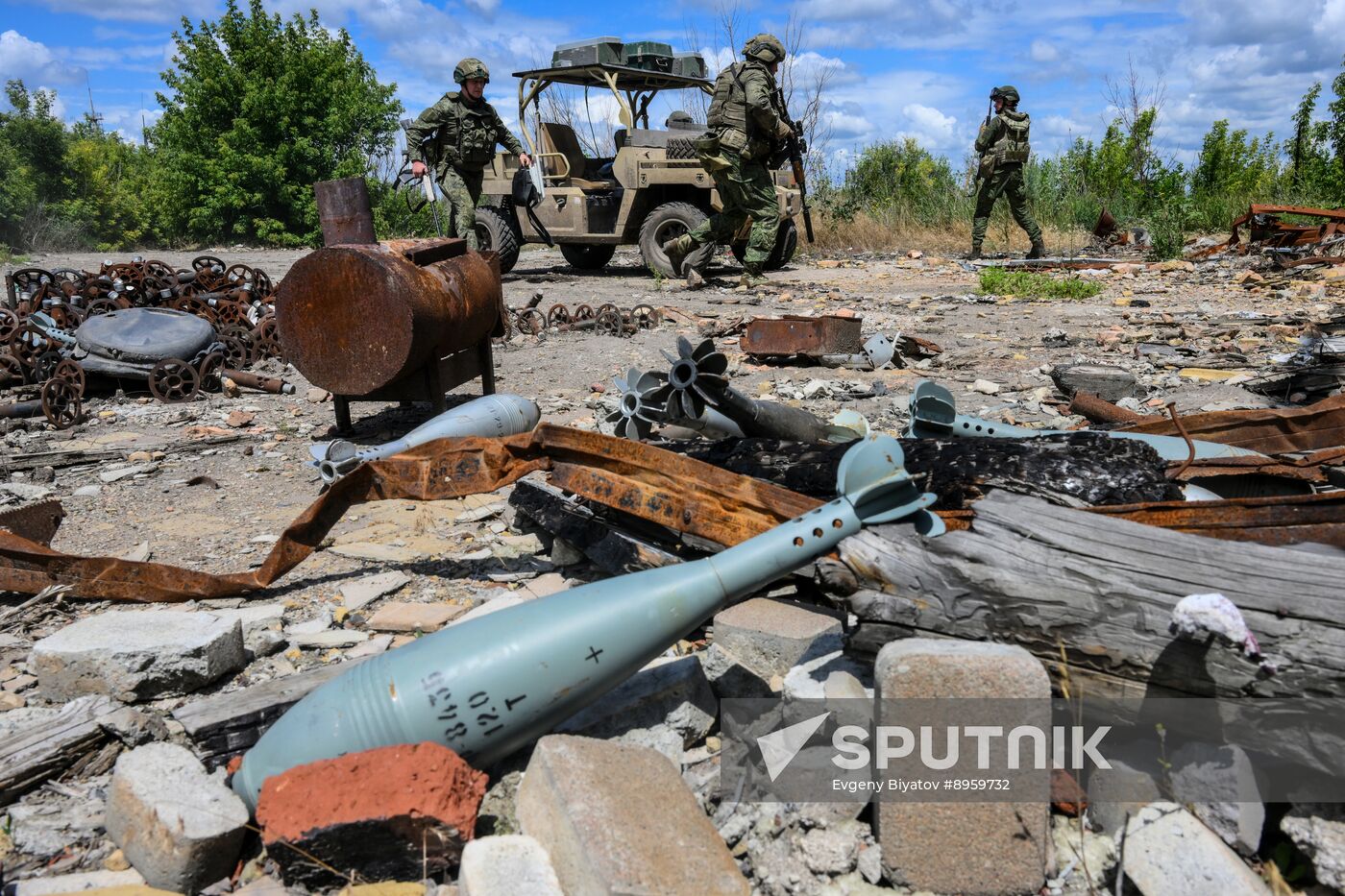 Russia Ukraine Military Operation Signal Unit