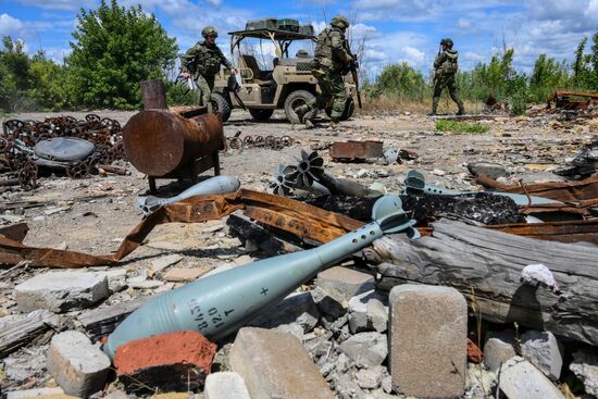 Russia Ukraine Military Operation Signal Unit