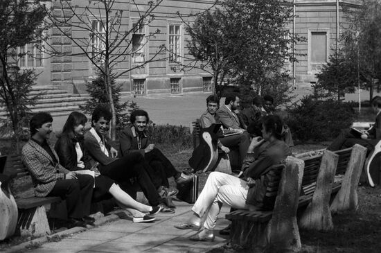 Students prepare for summer session