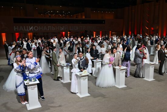 Russia Wedding Festival