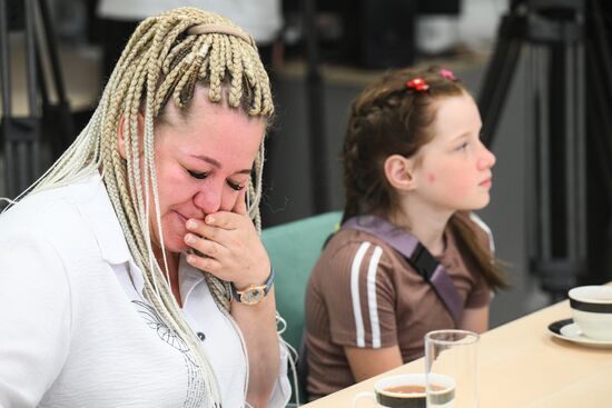 Russia Ukraine Children Return