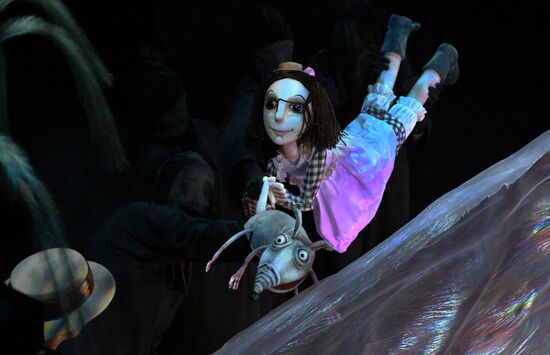 Russia Puppet Theatre Alice in Wonderland