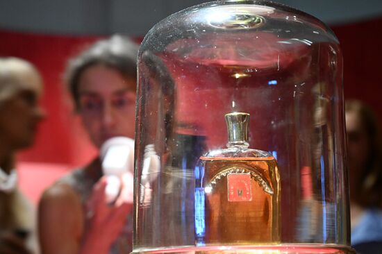 Russia Soviet Perfume Industry Exhibition