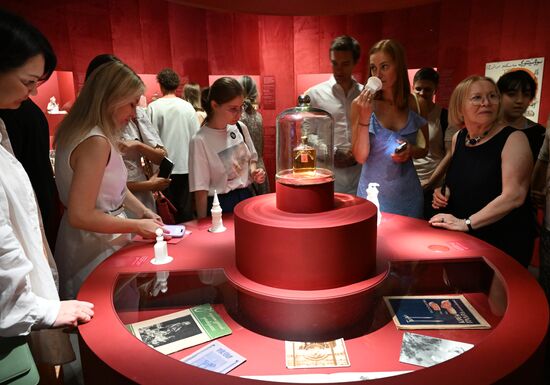 Russia Soviet Perfume Industry Exhibition
