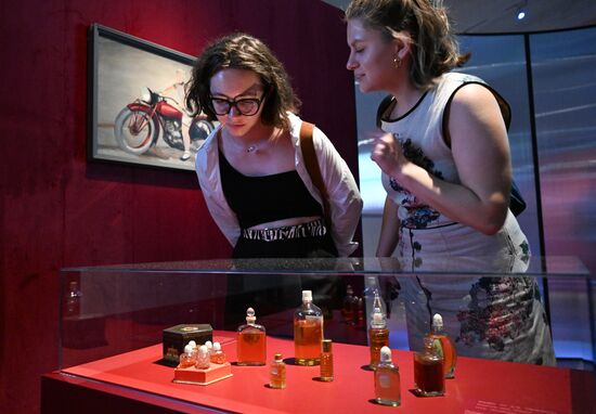 Russia Soviet Perfume Industry Exhibition