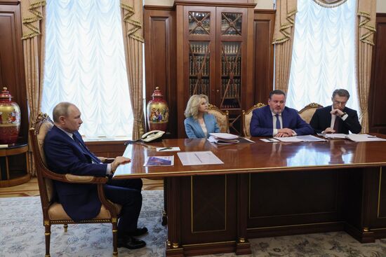 Russia Putin Social Issues