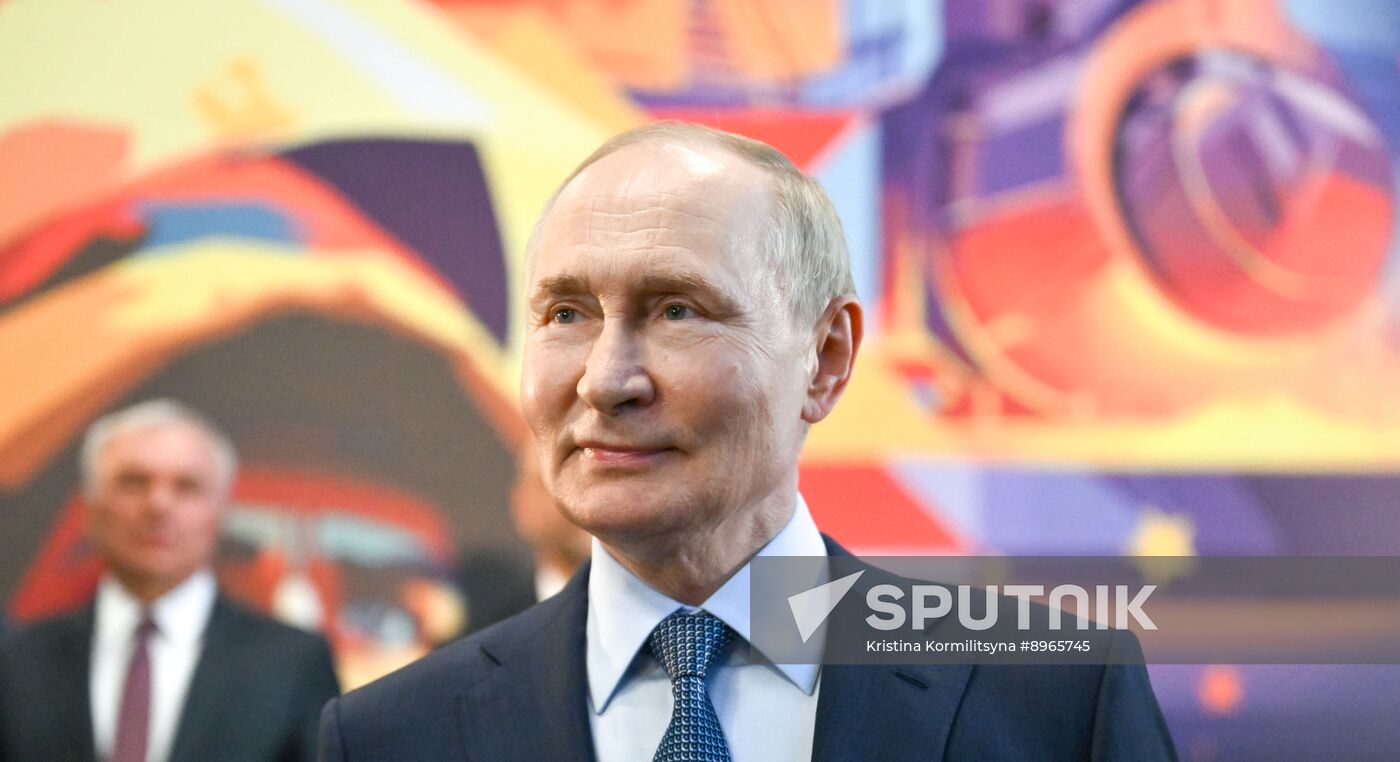 Russia Putin Ural Federal District