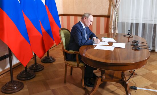 Russia Putin Ural Federal District