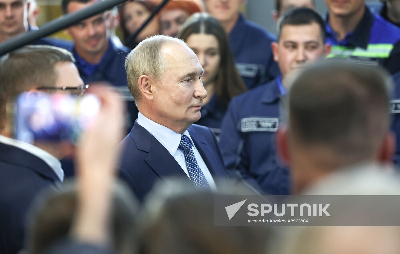Russia Putin Ural Federal District