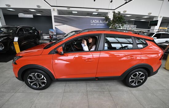 Russia Car Sales Lada Iskra