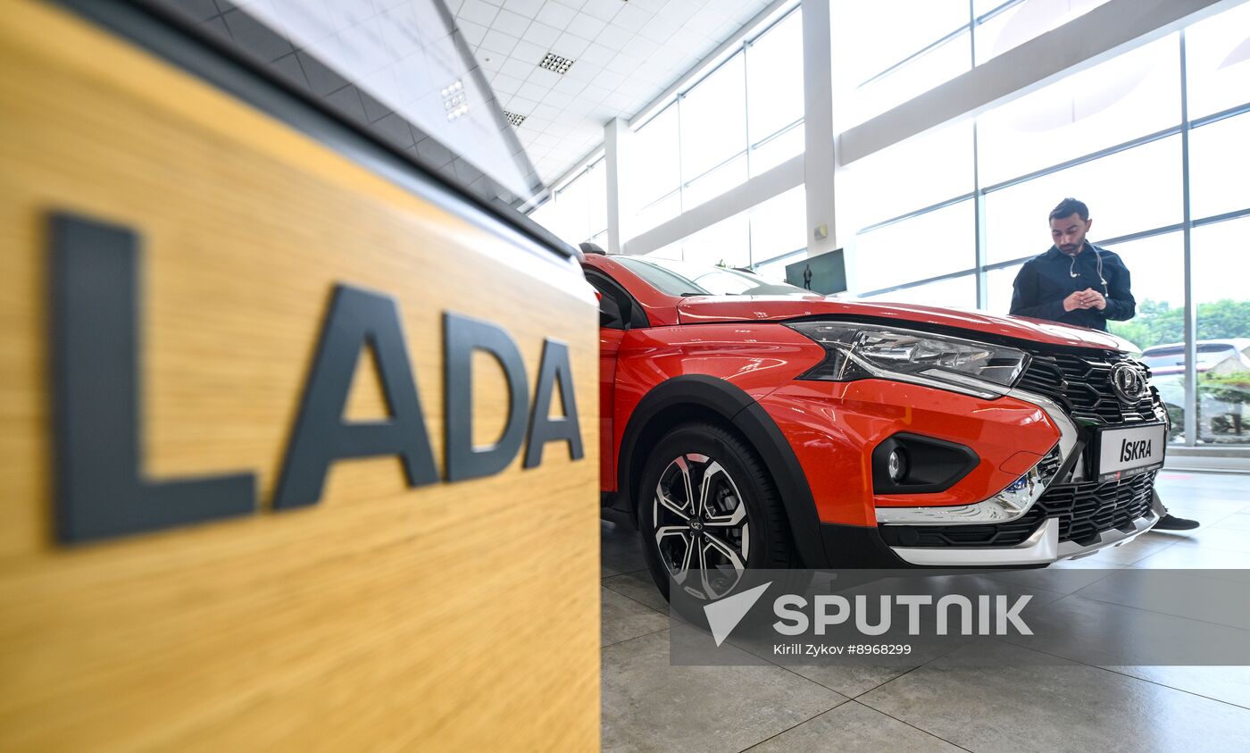 Russia Car Sales Lada Iskra