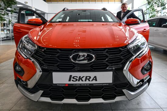 Russia Car Sales Lada Iskra