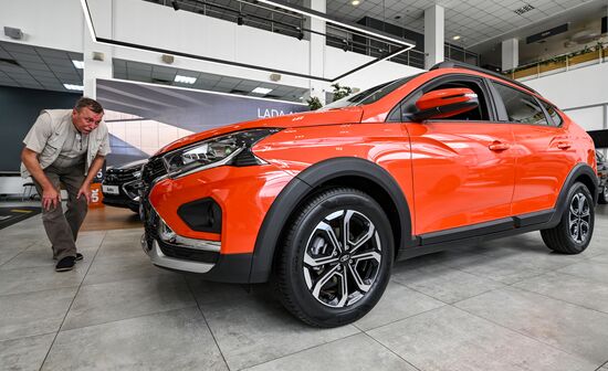 Russia Car Sales Lada Iskra