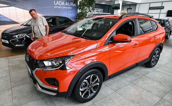 Russia Car Sales Lada Iskra