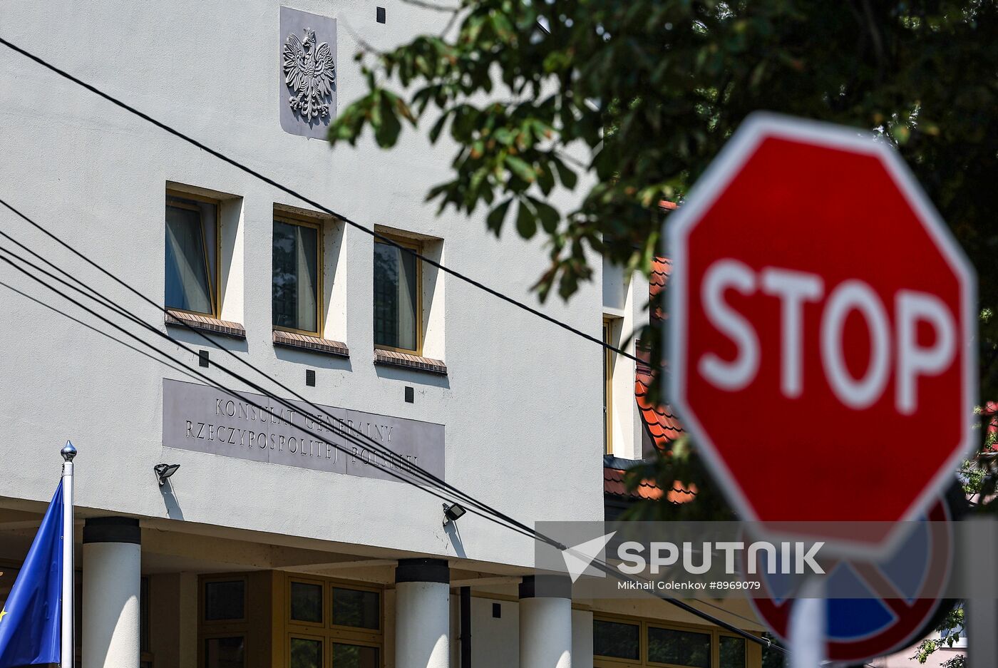 Russia Poland Consulate Closure