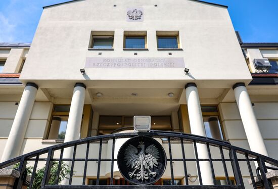 Russia Poland Consulate Closure