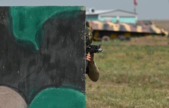 Russia Defence Contract Personnel Training