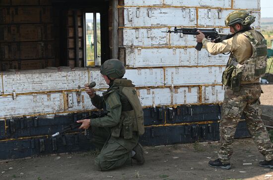 Russia Defence Contract Personnel Training