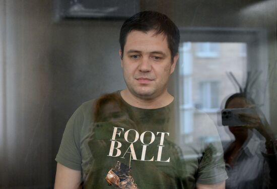 Russia Baza Media Outlet Chief Editor Arrest