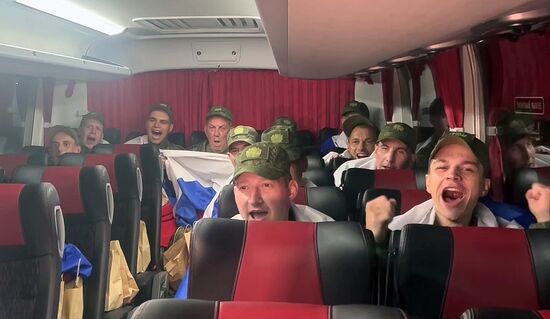 Russia Ukraine Military Operation POWs Exchange