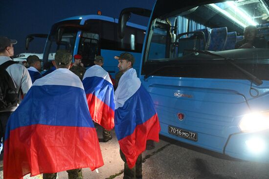 Russia Ukraine Military Operation POWs Exchange