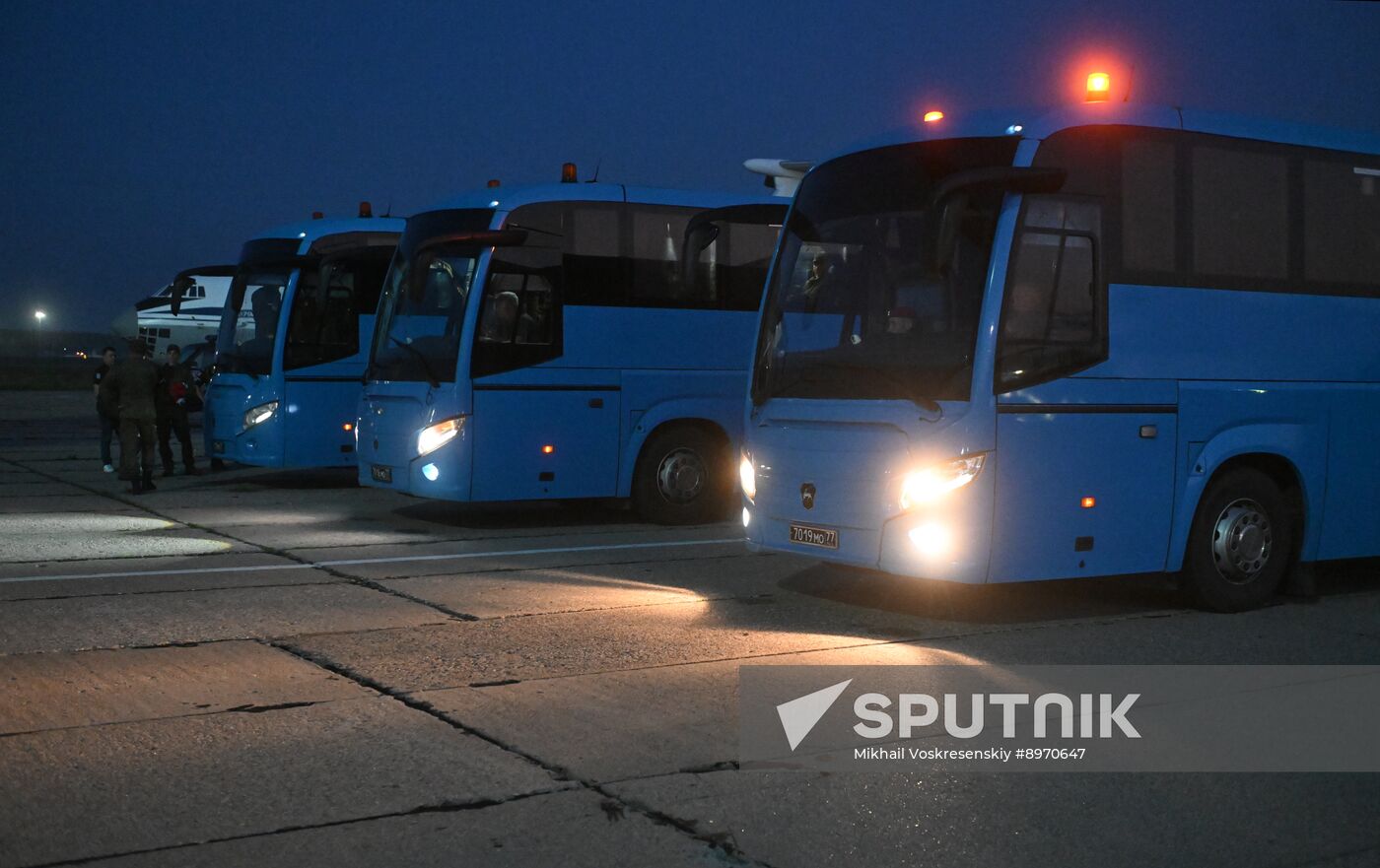 Russia Ukraine Military Operation POWs Exchange