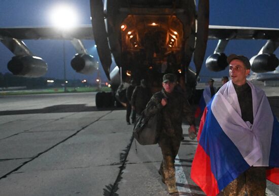Russia Ukraine Military Operation POWs Exchange