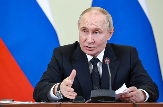 Russia Putin Northwestern Federal District