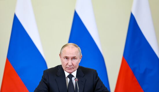 Russia Putin Northwestern Federal District