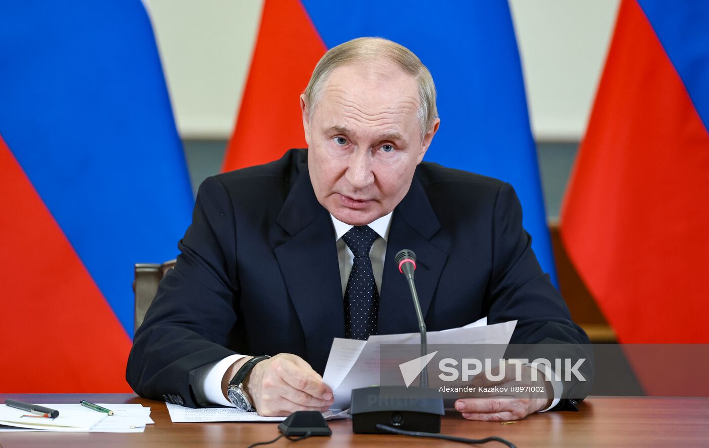 Russia Putin Northwestern Federal District