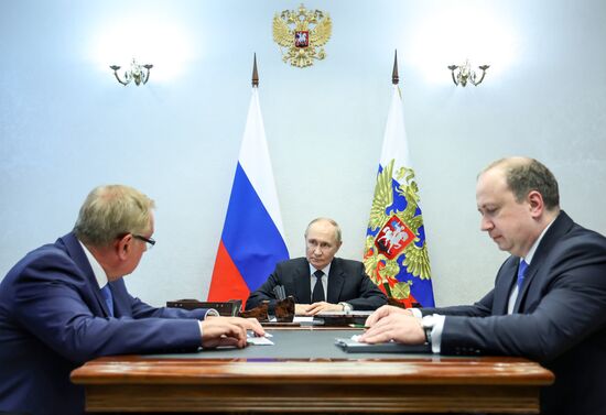 Russia Putin Northwestern Federal District