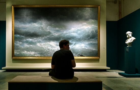 Russia Art Seascape Exhibition