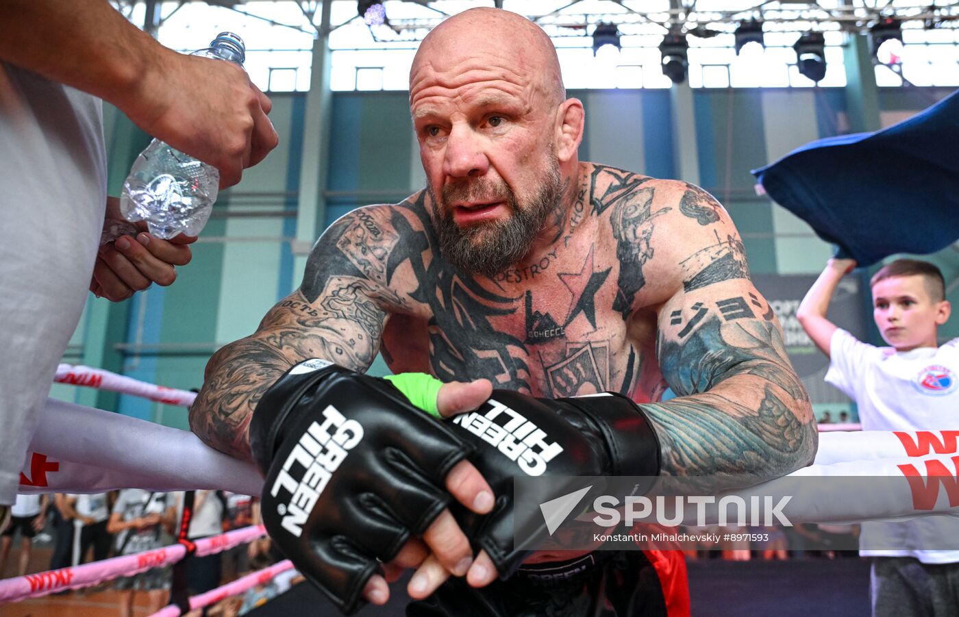 Russia Mixed Martial Arts Show