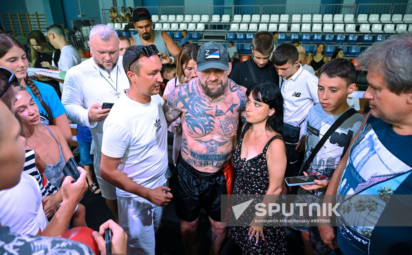 Russia Mixed Martial Arts Show