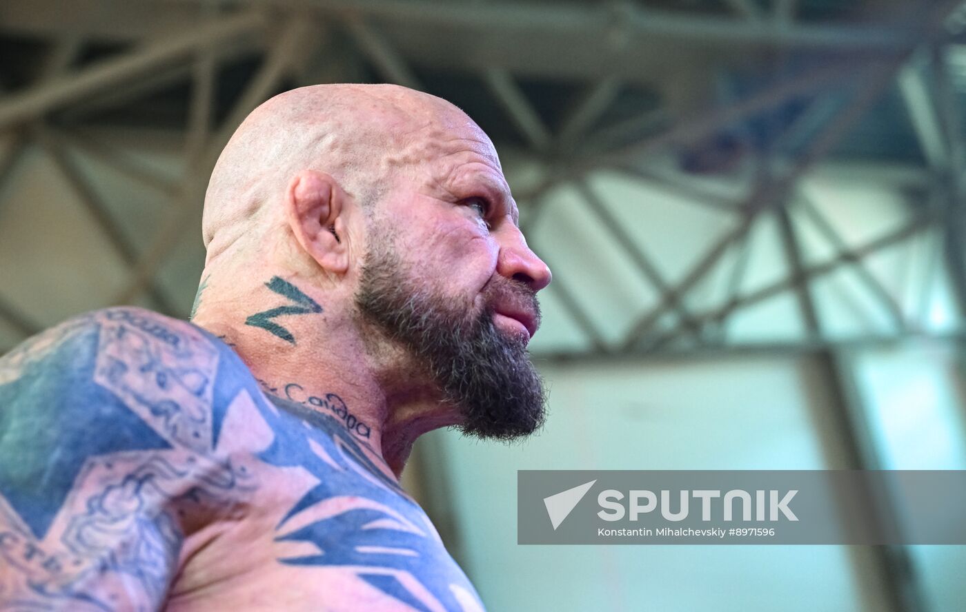 Russia Mixed Martial Arts Show