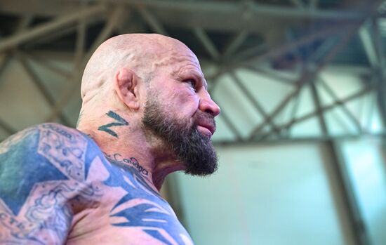Russia Mixed Martial Arts Show