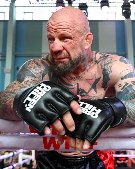 Russia Mixed Martial Arts Show