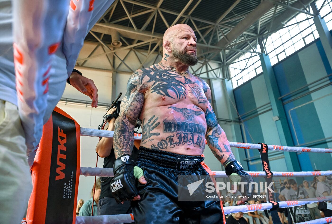 Russia Mixed Martial Arts Show
