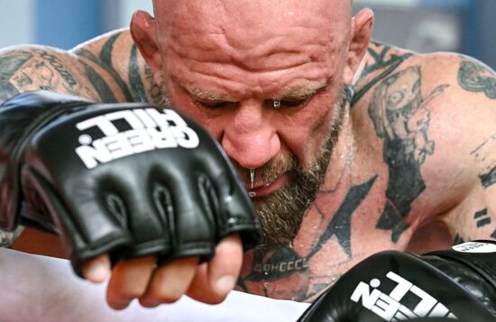 Russia Mixed Martial Arts Show