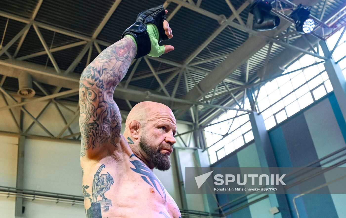 Russia Mixed Martial Arts Show