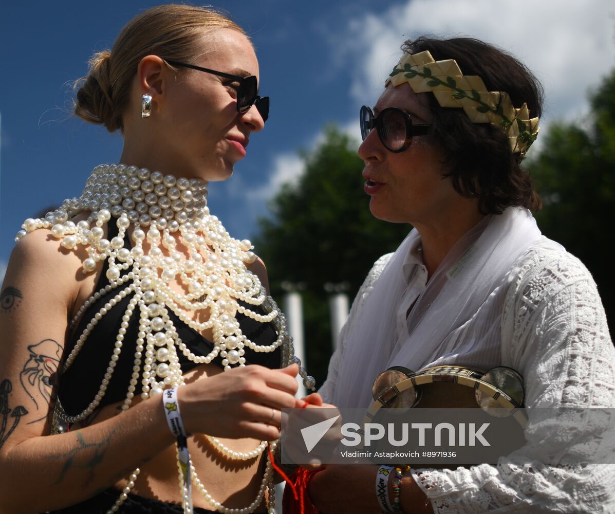 Russia Archstoyanie Festival