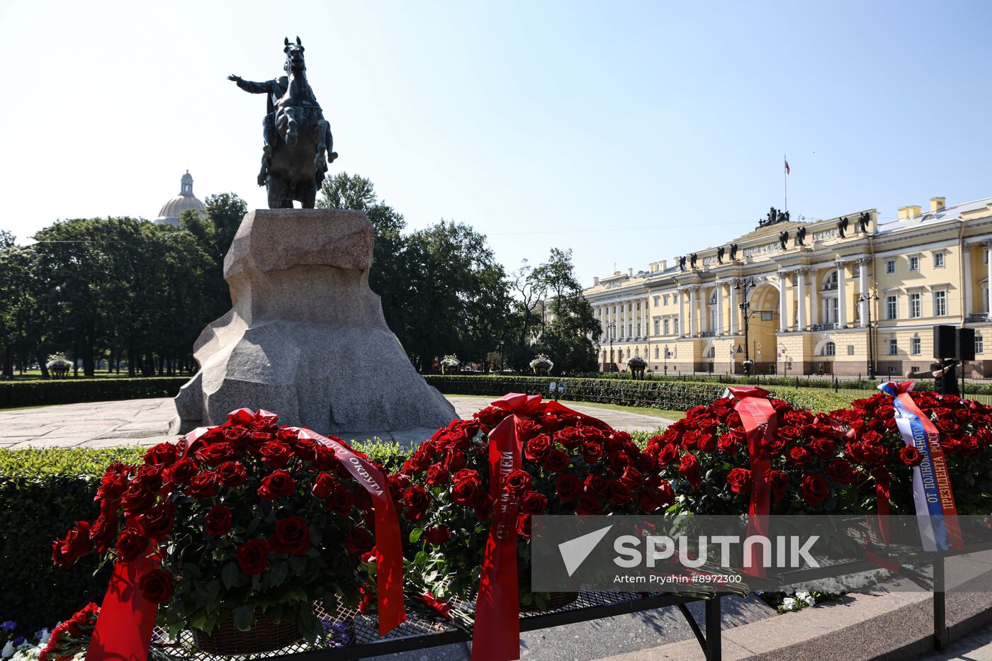Russia Navy Day Flower Laying