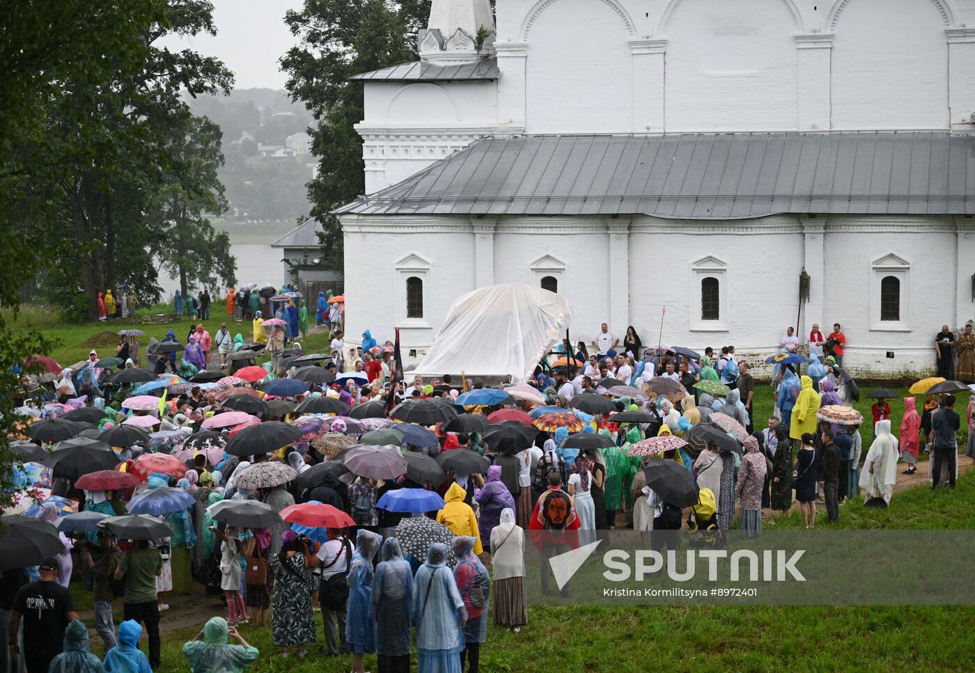 Russia Religion All Merciful Savior Icon Procession