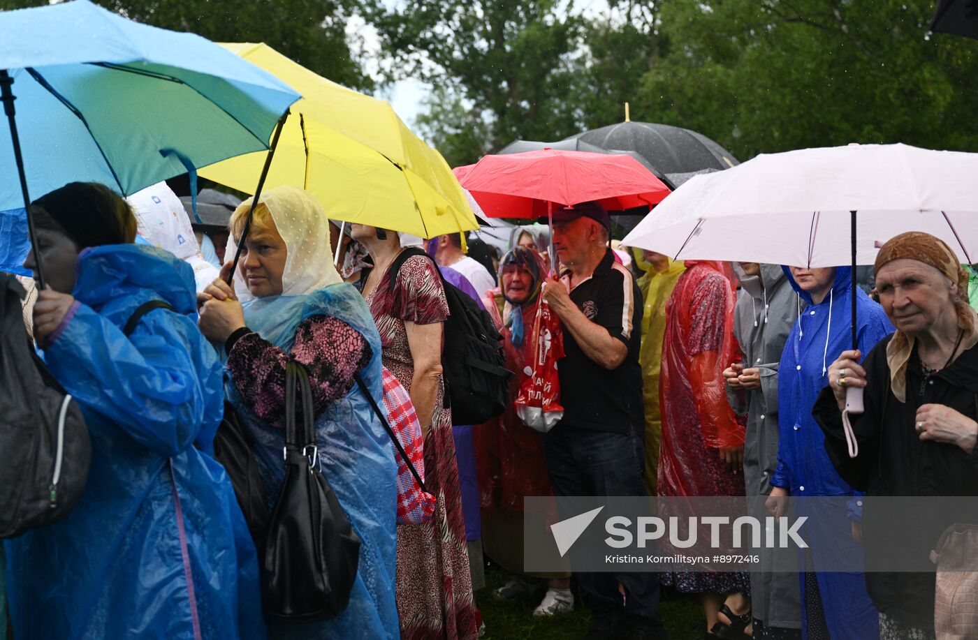 Russia Religion All Merciful Savior Icon Procession