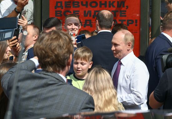 Russia Putin Northwestern Federal District