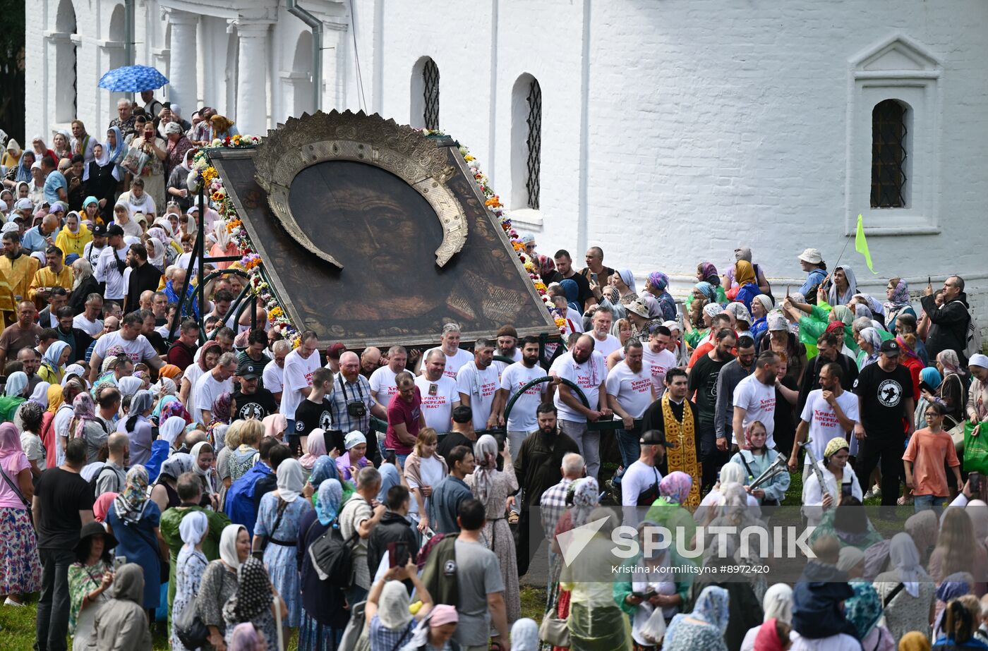 Russia Religion All Merciful Savior Icon Procession