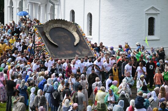 Russia Religion All Merciful Savior Icon Procession