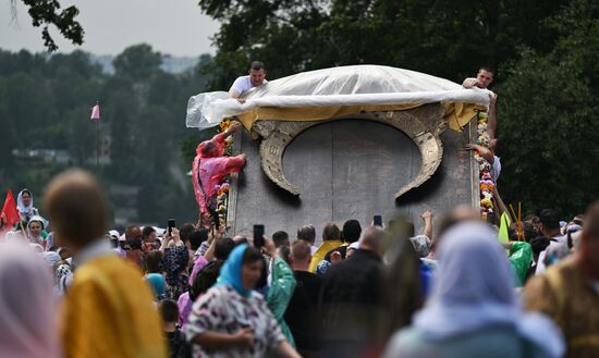 Russia Religion All Merciful Savior Icon Procession